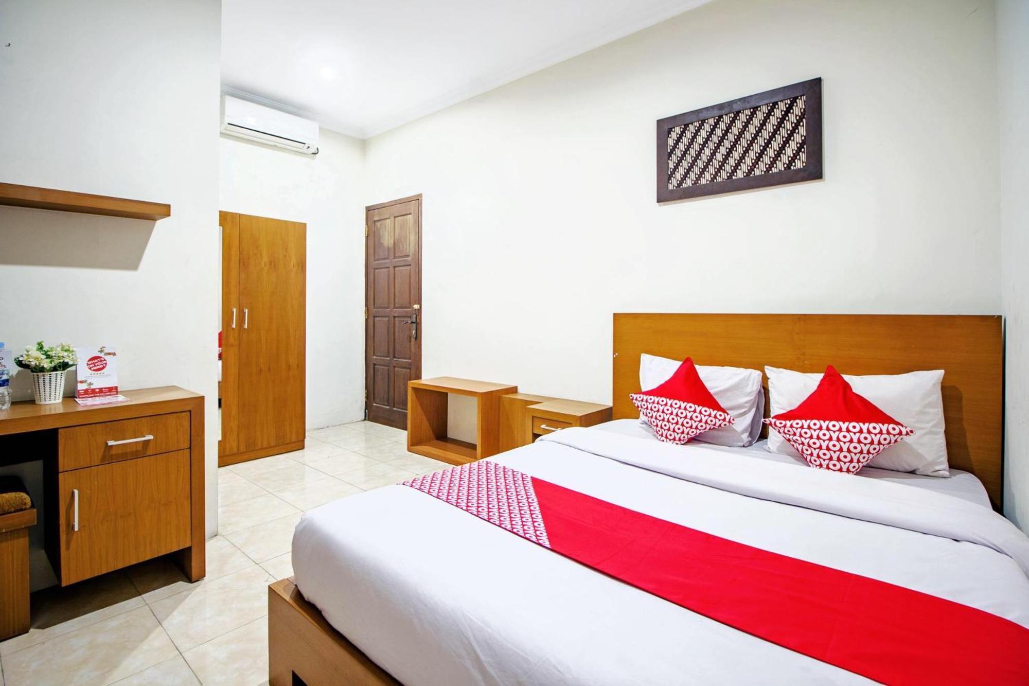 Super Oyo 250 De'Gadri Ndalem Hotel Jarakan Exterior photo