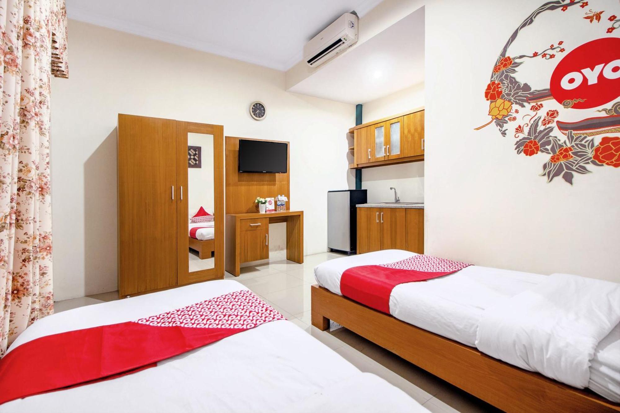 Super Oyo 250 De'Gadri Ndalem Hotel Jarakan Exterior photo